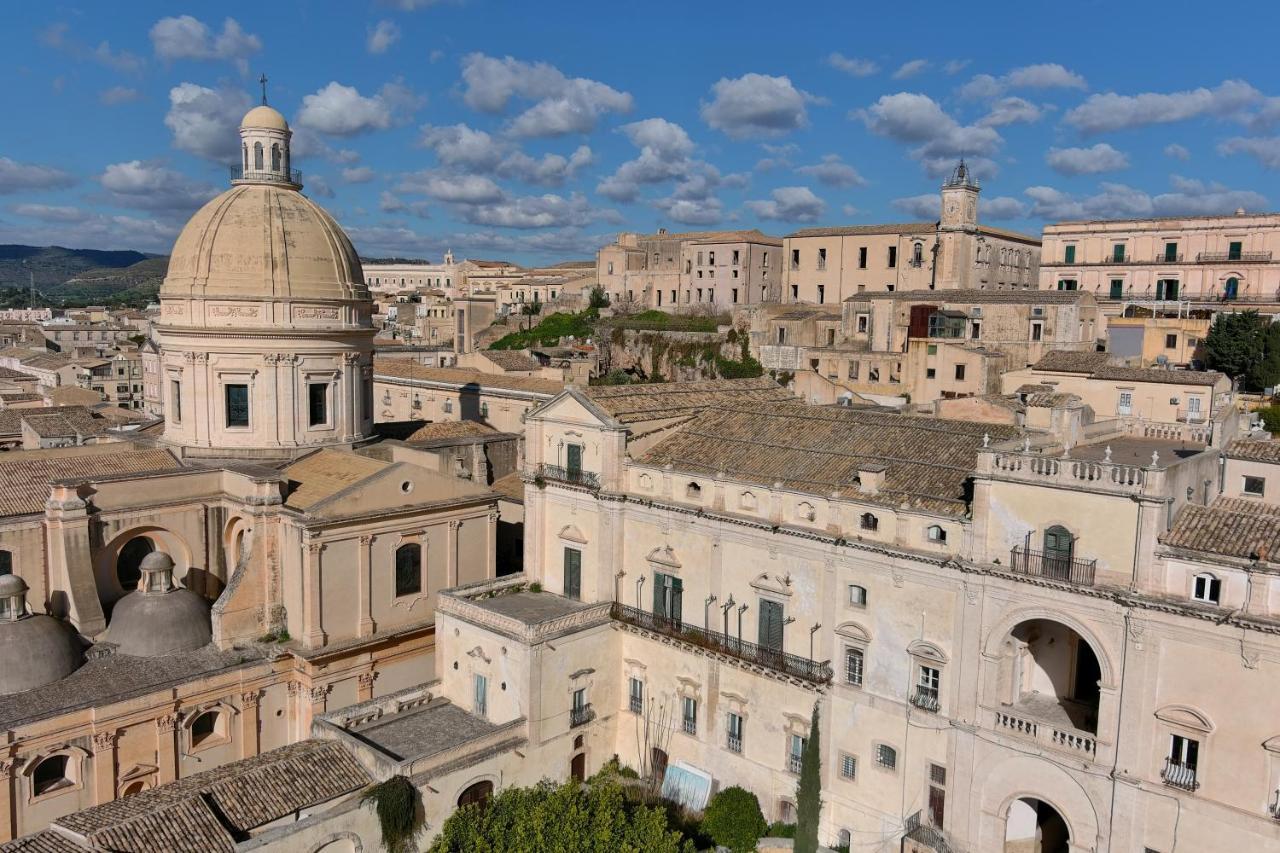 Hotel Palazzo Trigona Dependance à Noto Extérieur photo