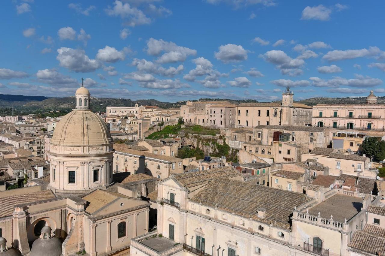 Hotel Palazzo Trigona Dependance à Noto Extérieur photo