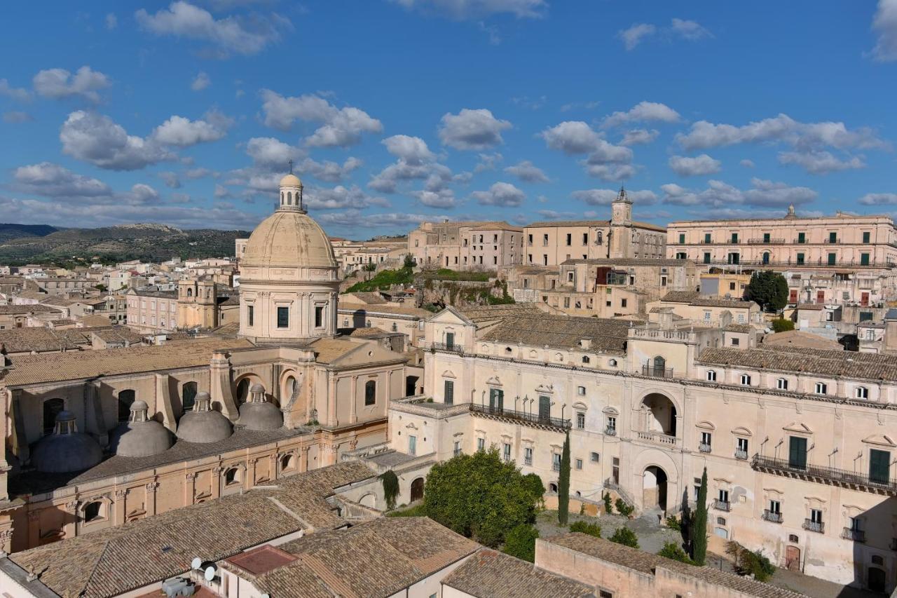 Hotel Palazzo Trigona Dependance à Noto Extérieur photo