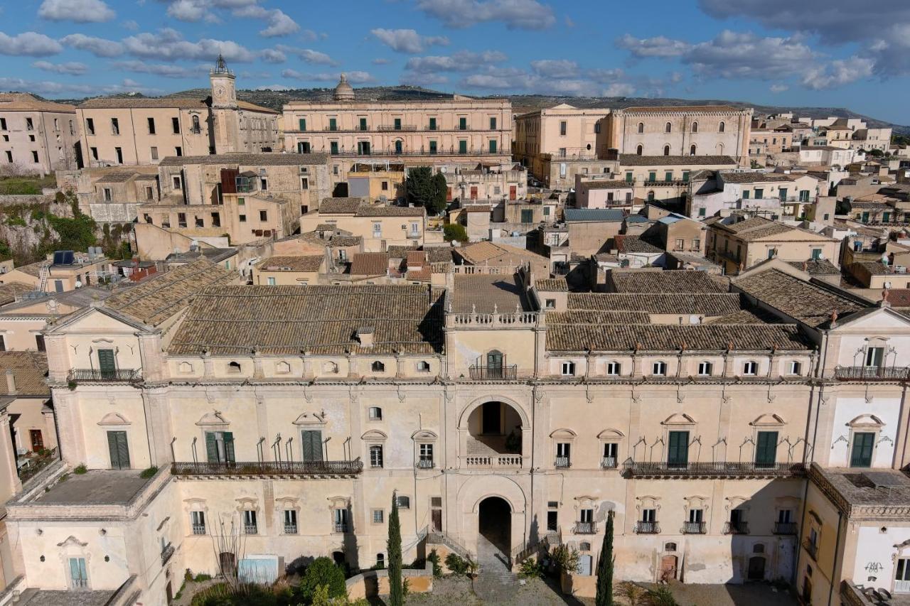 Hotel Palazzo Trigona Dependance à Noto Extérieur photo
